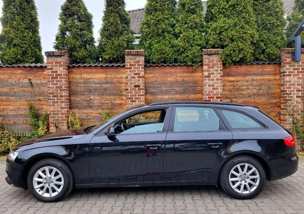 Audi A4 cena 35900 przebieg: 250000, rok produkcji 2012 z Kleczew małe 379